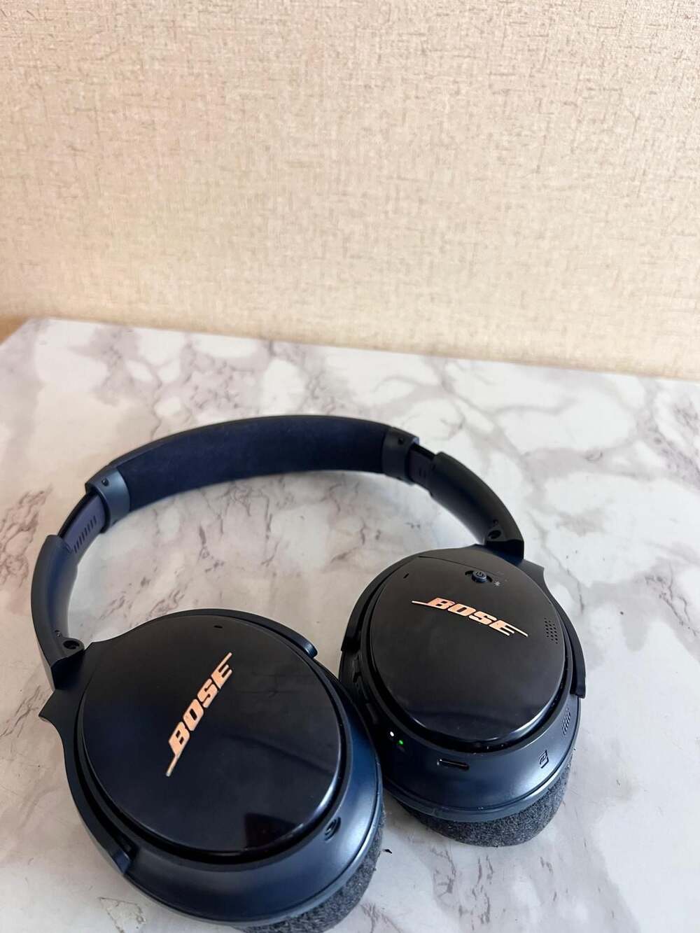 Bose QuietComfort 35 II Wireless Noise-Cancelling Headphones - Picture 6 of 12
